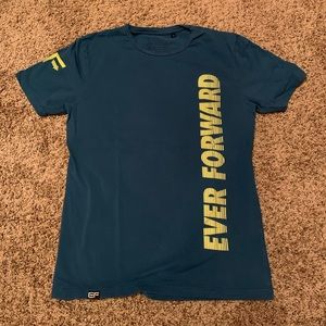Ever Forward men’s size s athletic shirt